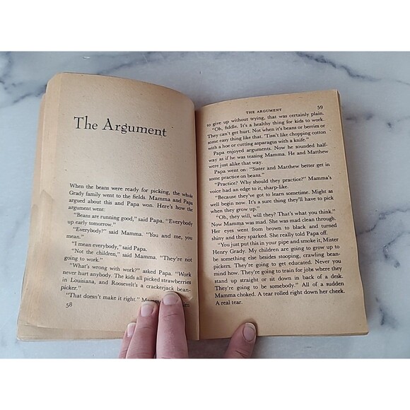 Roosevelt Grady By Louisa R. Shotwell Paperback - Picture 7 of 10